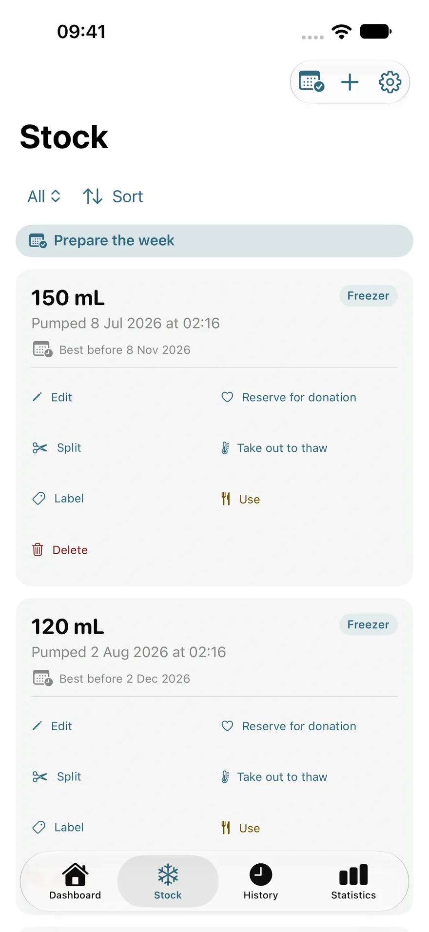 Stock screen in Petites Gouttes: bags of 150 and 120 mL in the freezer, with their pumping date, best-before date and actions.