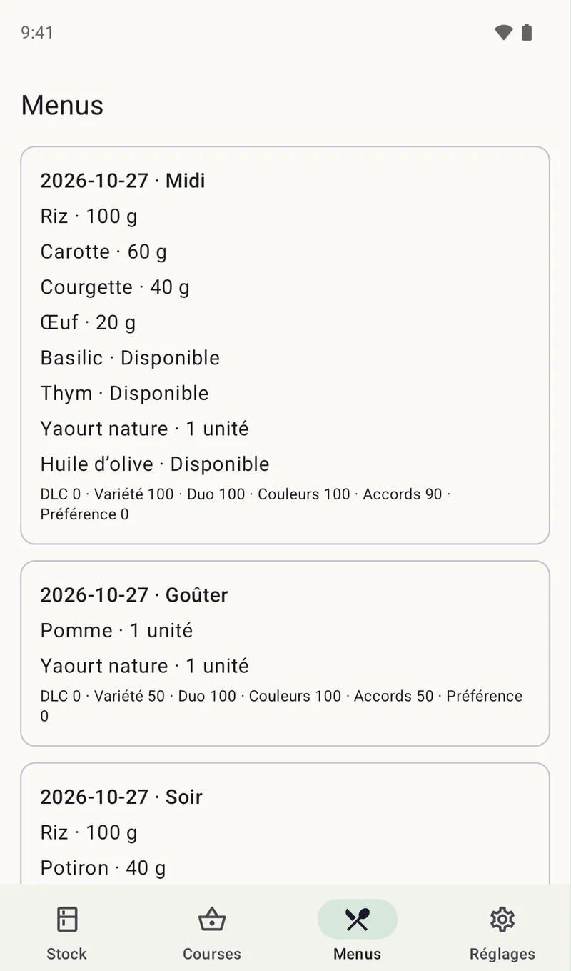 Aperçu des menus : riz, carotte, courgette et œuf à midi, pomme au goûter.